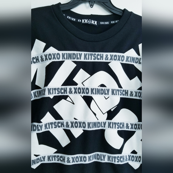 Stylenanda KKXX Korean Fashion Brand Black and White Graphic Sweatshirt - Picture 3 of 14